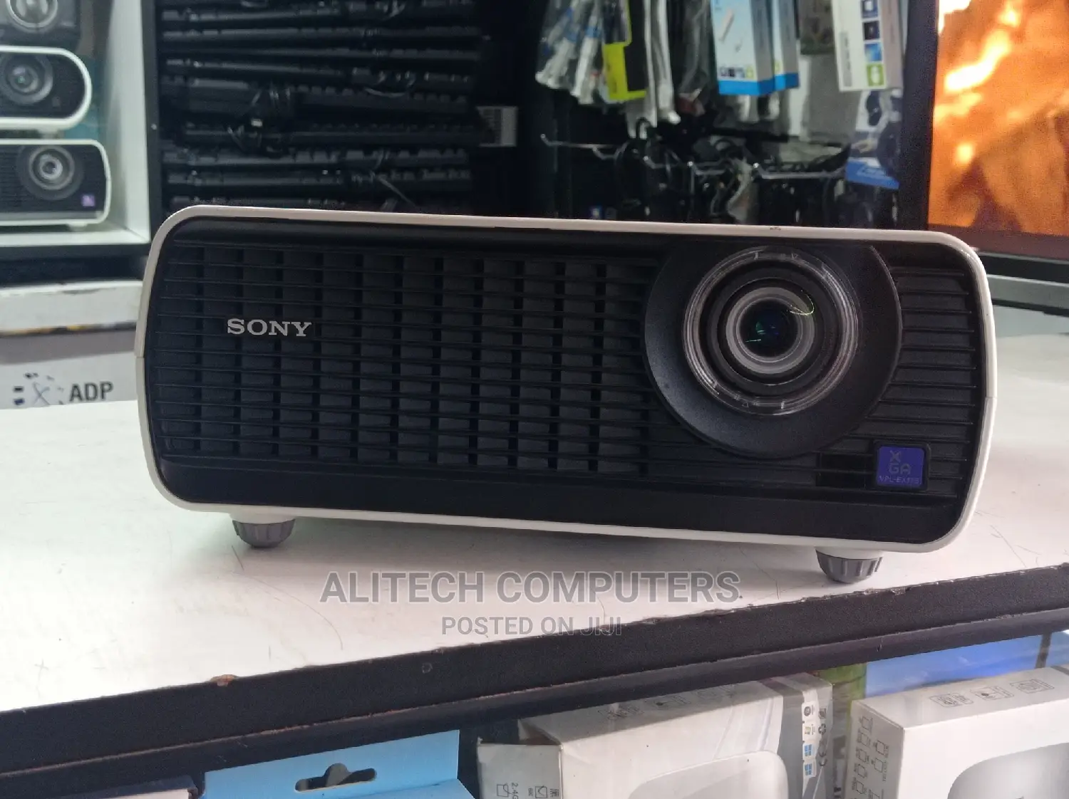 Sony Vpl-Ex175 Projector
