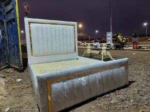 5/6 Fabric Bed