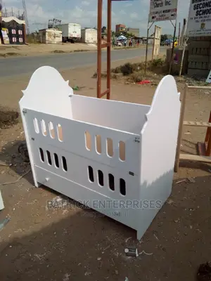 Morden Baby Cot 4 by 2 Fitts