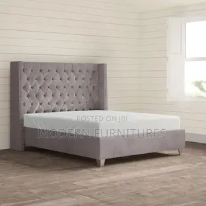 5/6 Tufted Bed