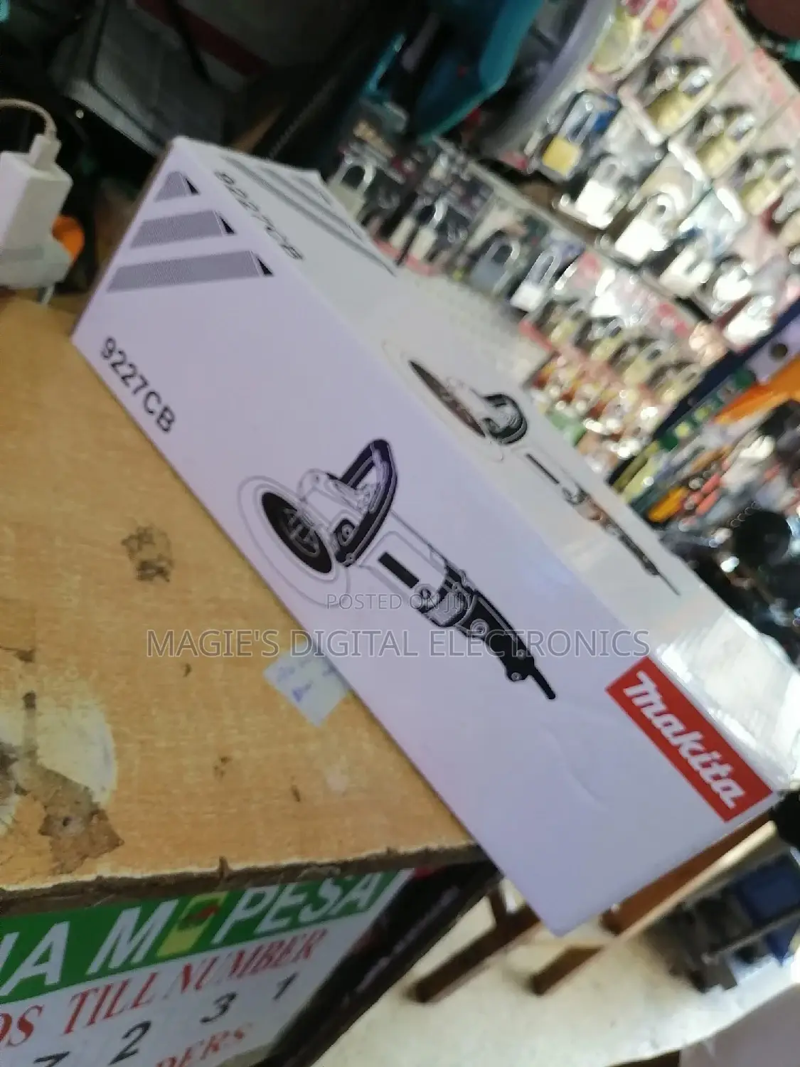 Makita Buffing Machine