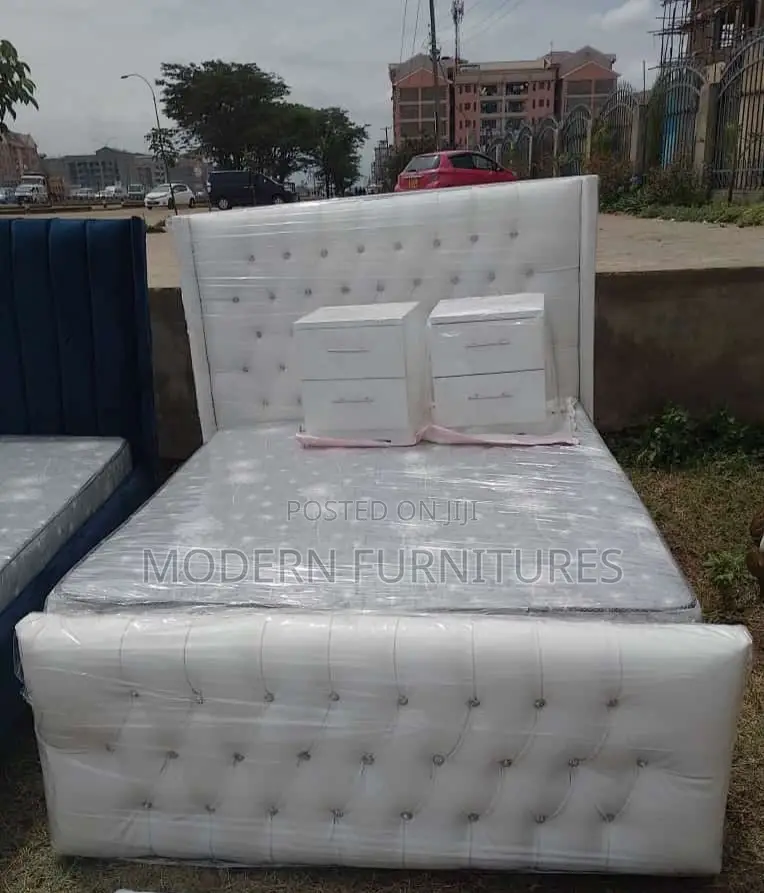 5/6 Leather Bed
