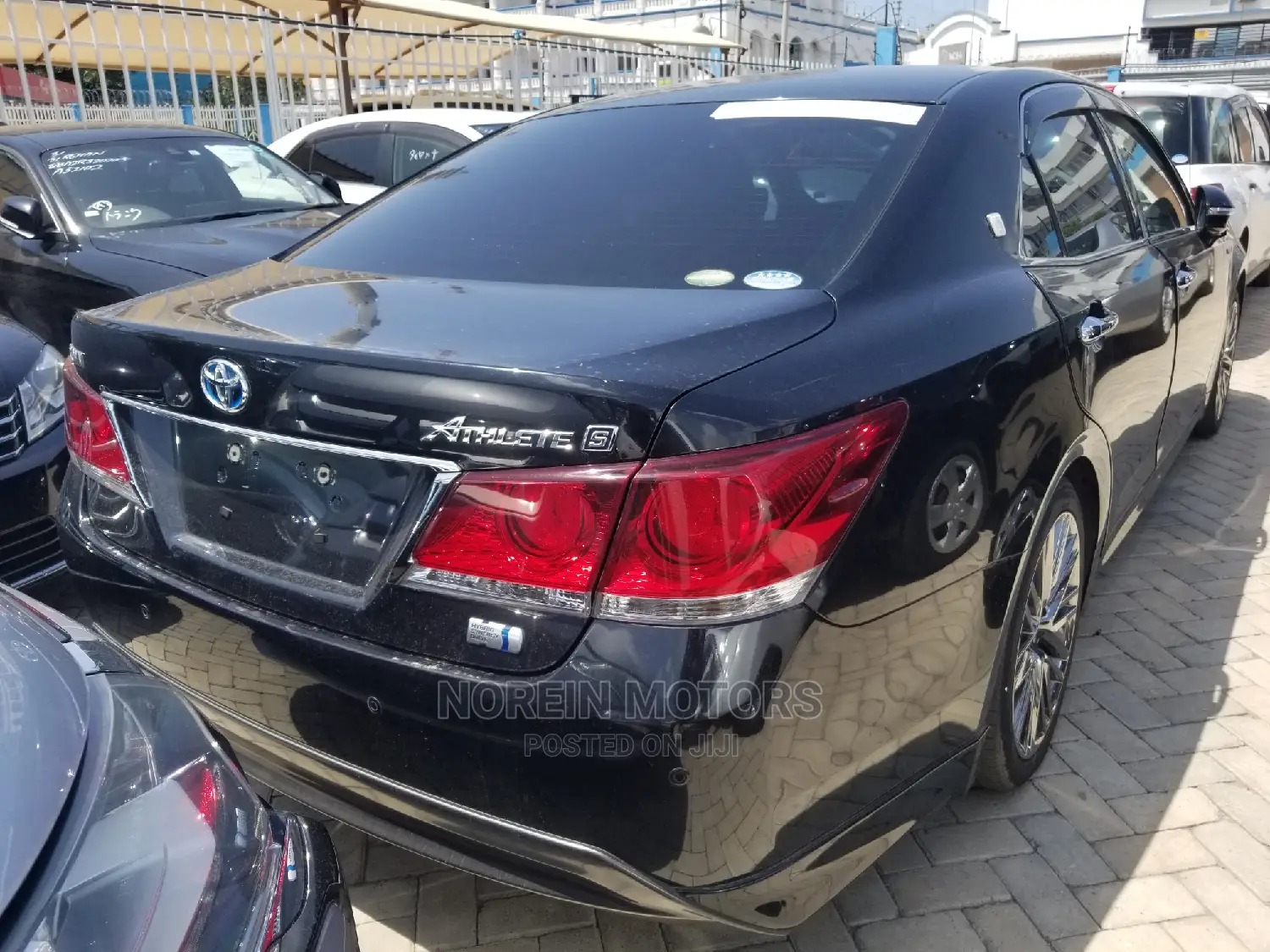 Toyota Crown 2015 Black