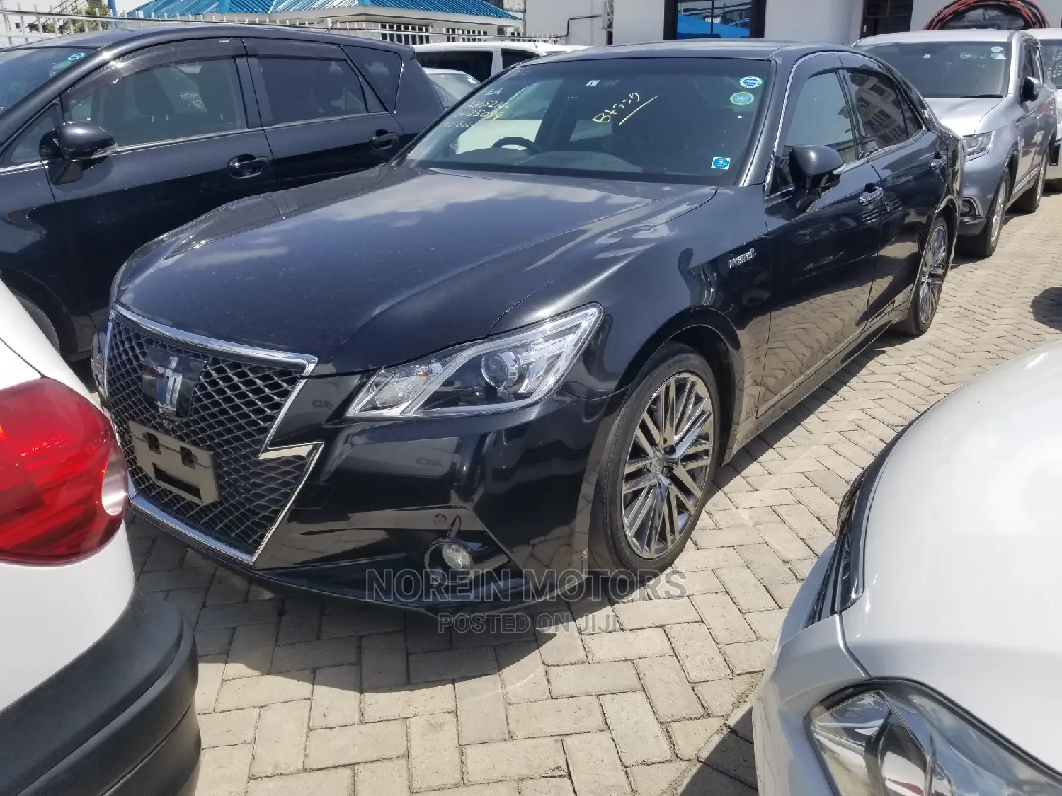 Toyota Crown 2015 Black