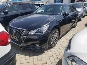 Toyota Crown 2015 Black