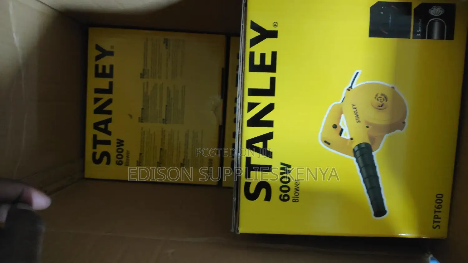 Stanley Blower 600 Watts Powerful Air Dust Blower Heavy Duty