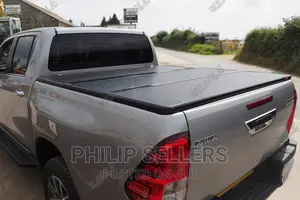 Toyota Hilux Eagle1 Hard Tri Fold Tonneau Cover
