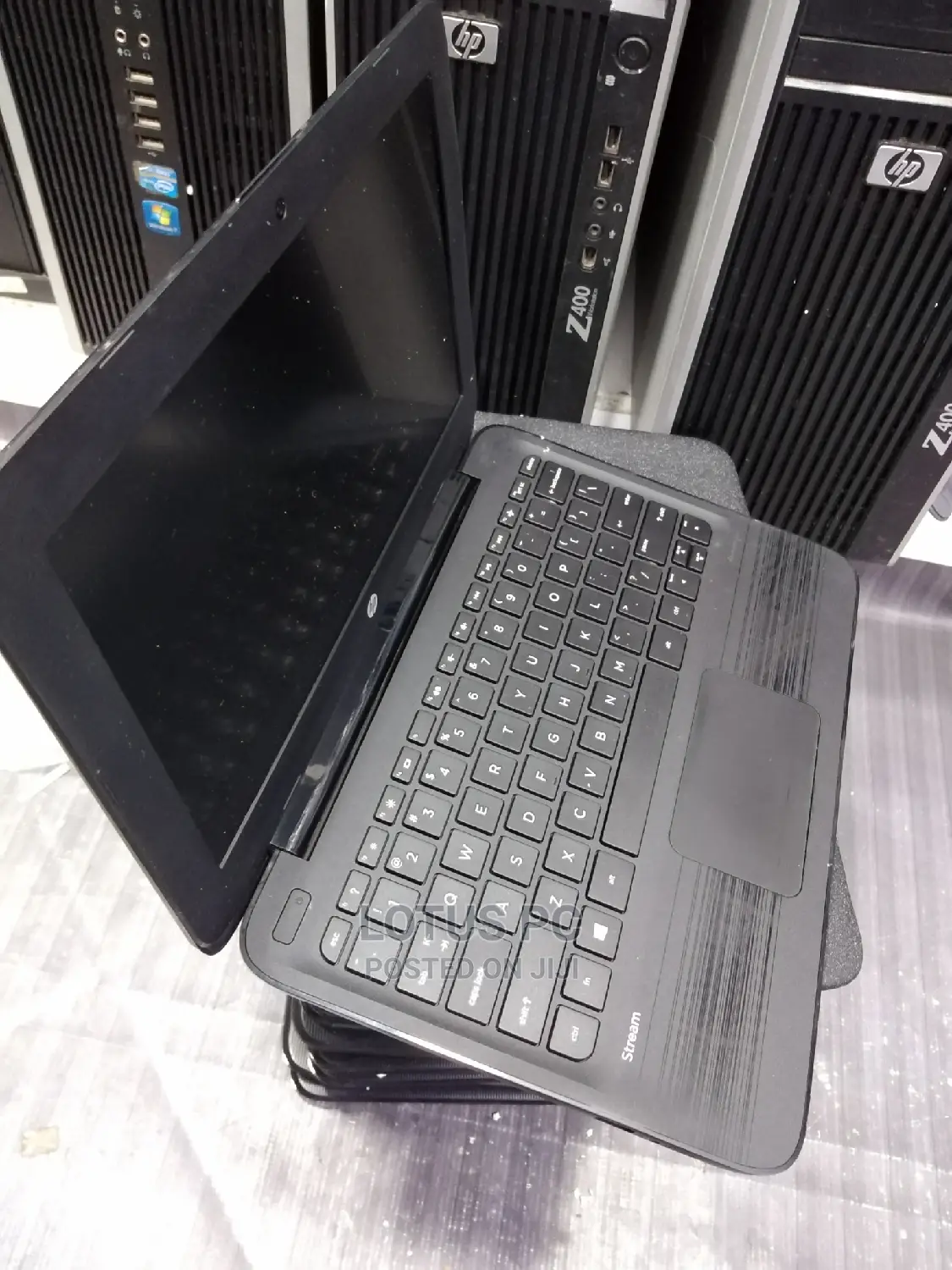 Laptop HP Stream Laptop 4GB Intel Celeron SSD 60GB