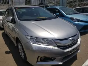 Honda Grace 2015 Silver