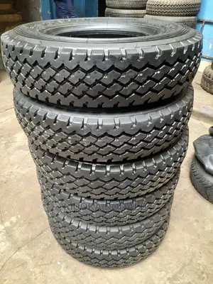 750R16 Dunlop Tyre Made in Japan