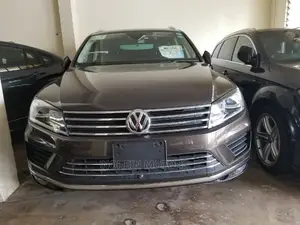 Volkswagen Touareg 2014 Matt Black
