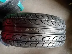 245/40r19 Dunlop Tyre