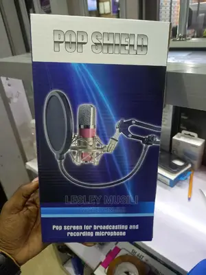 Pop Shield for Broadcasting