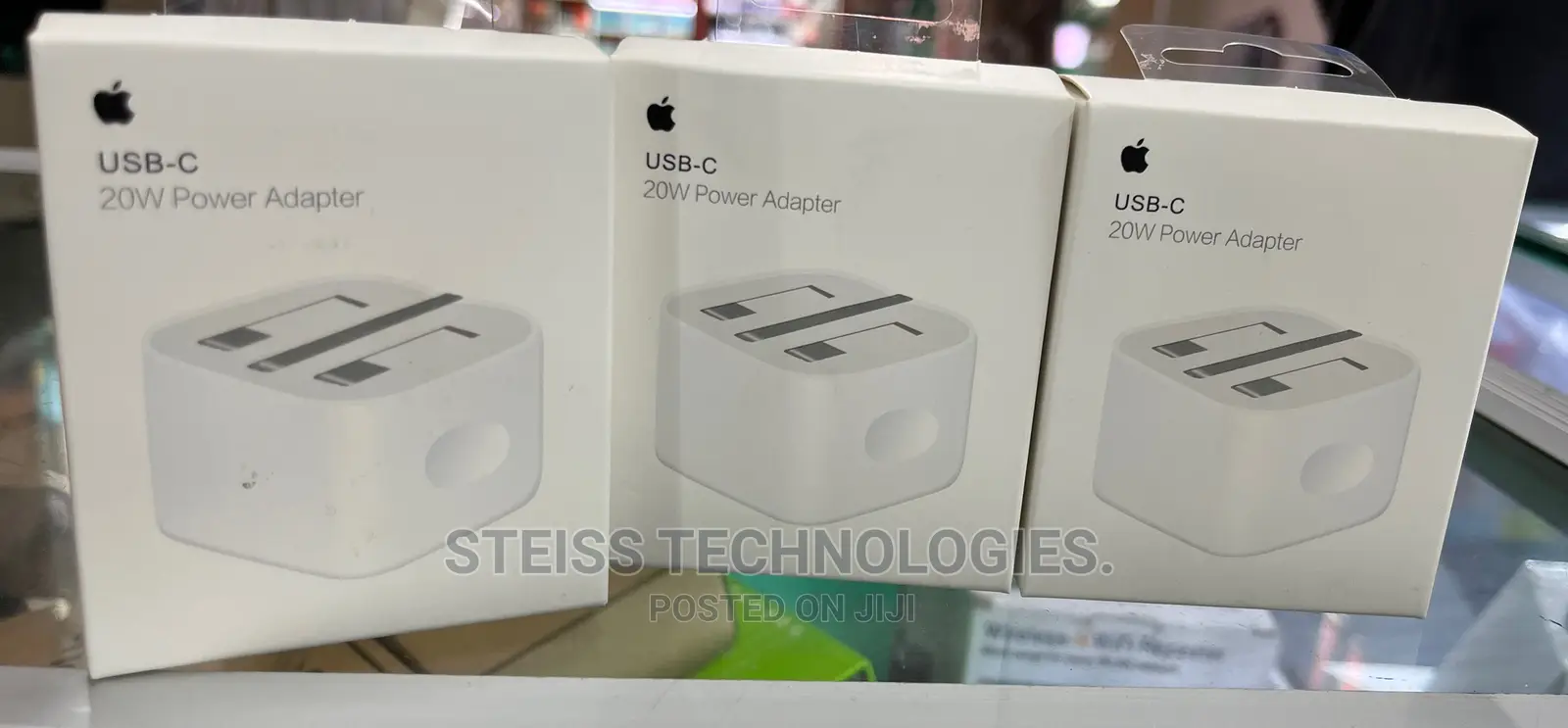 Apple 20w-Power Adapter.