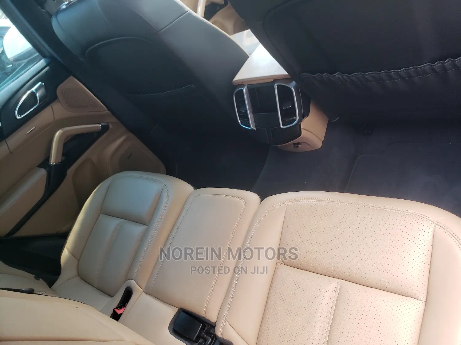 Porsche Cayenne 2017 White