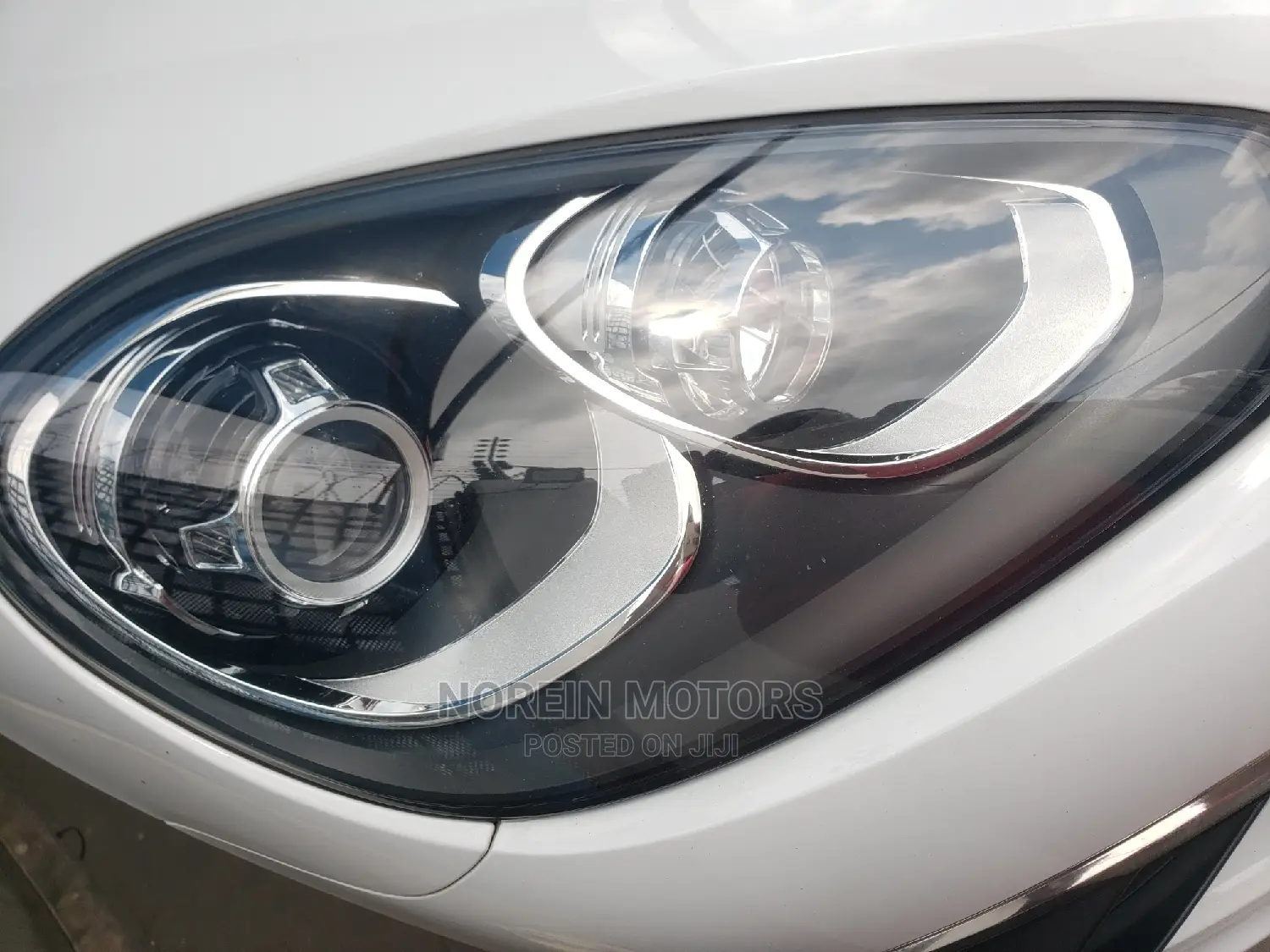 Porsche Cayenne 2017 White