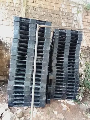 High Quality Plastic Pallets on Offer!!
