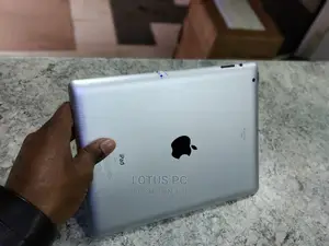 Apple iPad 2 Wi-Fi 16 GB Silver