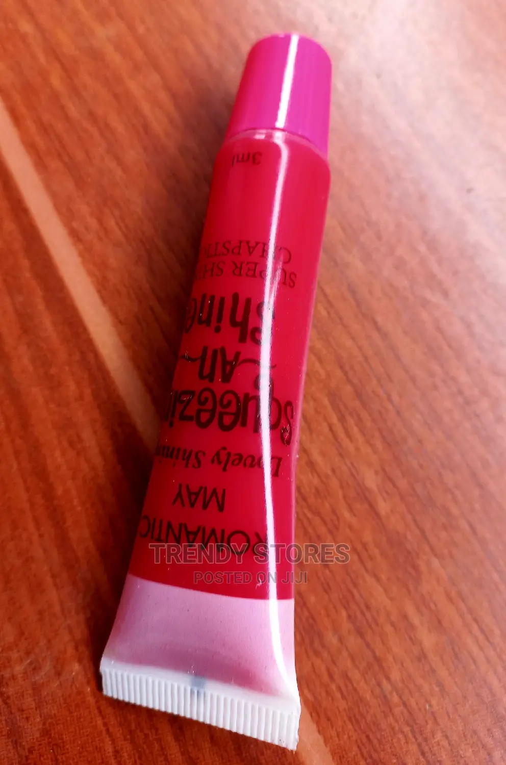 Squeezing Shin Lip Gloss