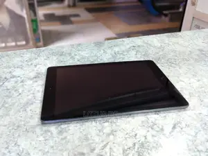 Apple iPad Air 32 GB Gray