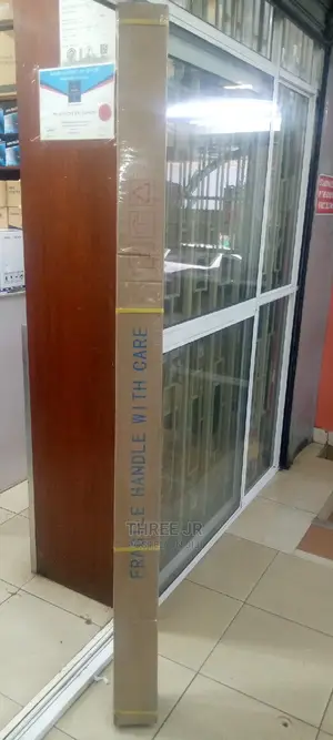 72inch Manual Projection Screens in Stock
