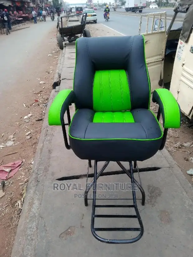 Kinyozi Chair
