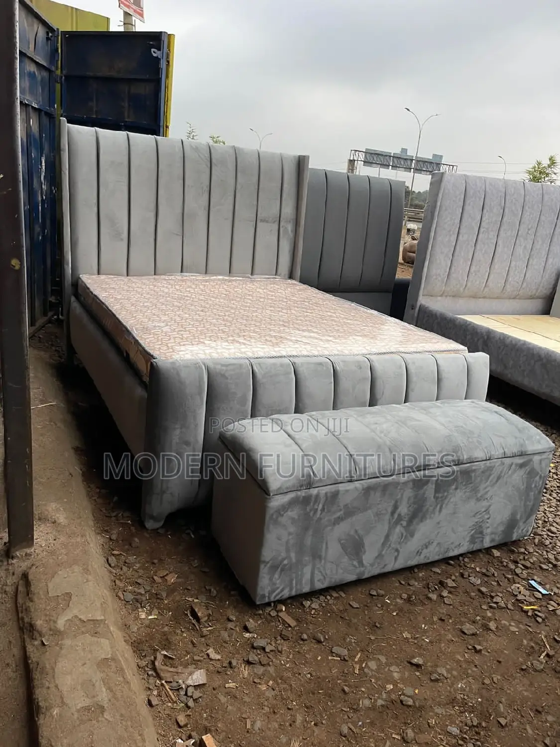 5/6 Fabric Bed