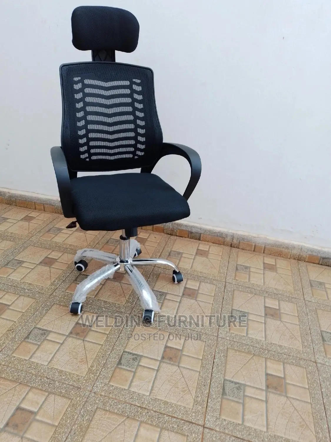 Headrest Office Chairs