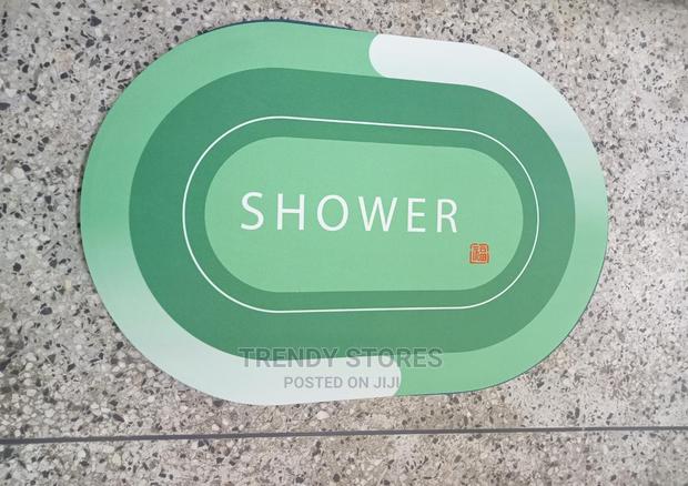 Bathroom Mat 
Size: 40*60cm