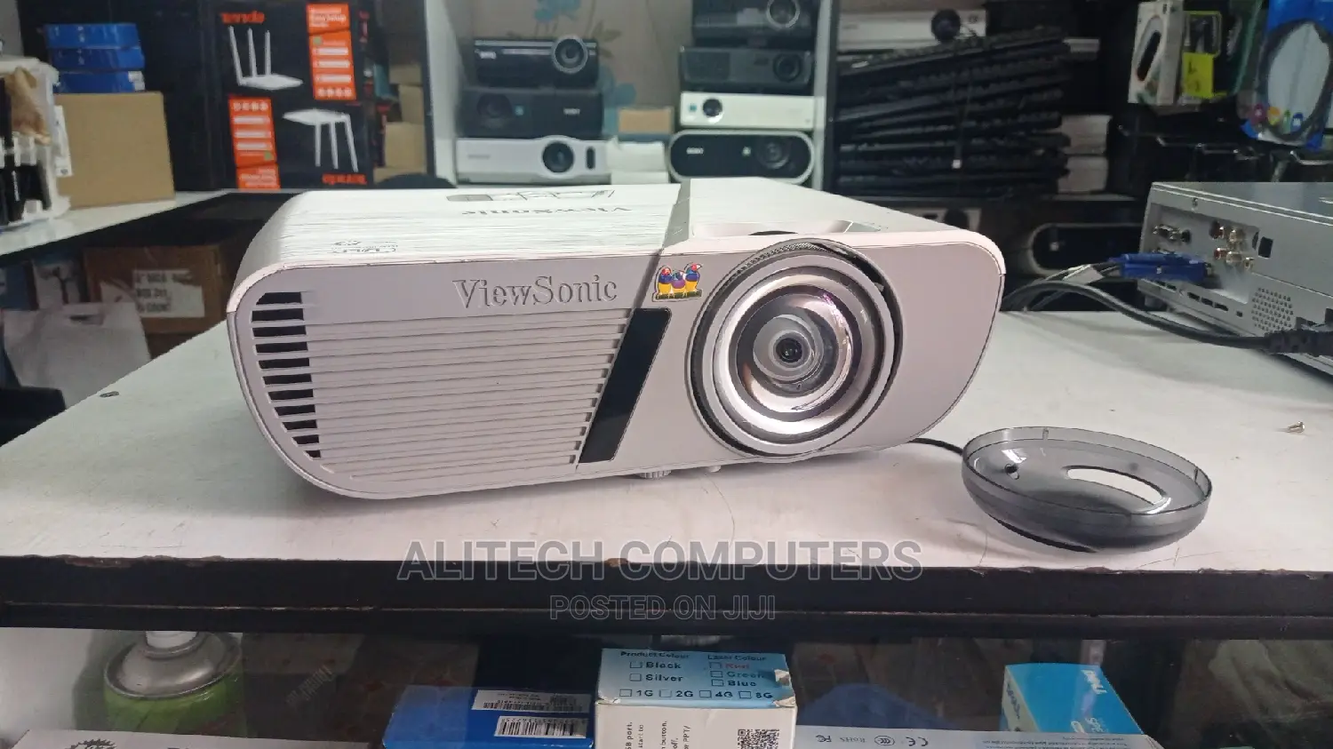 Short Throw Projector