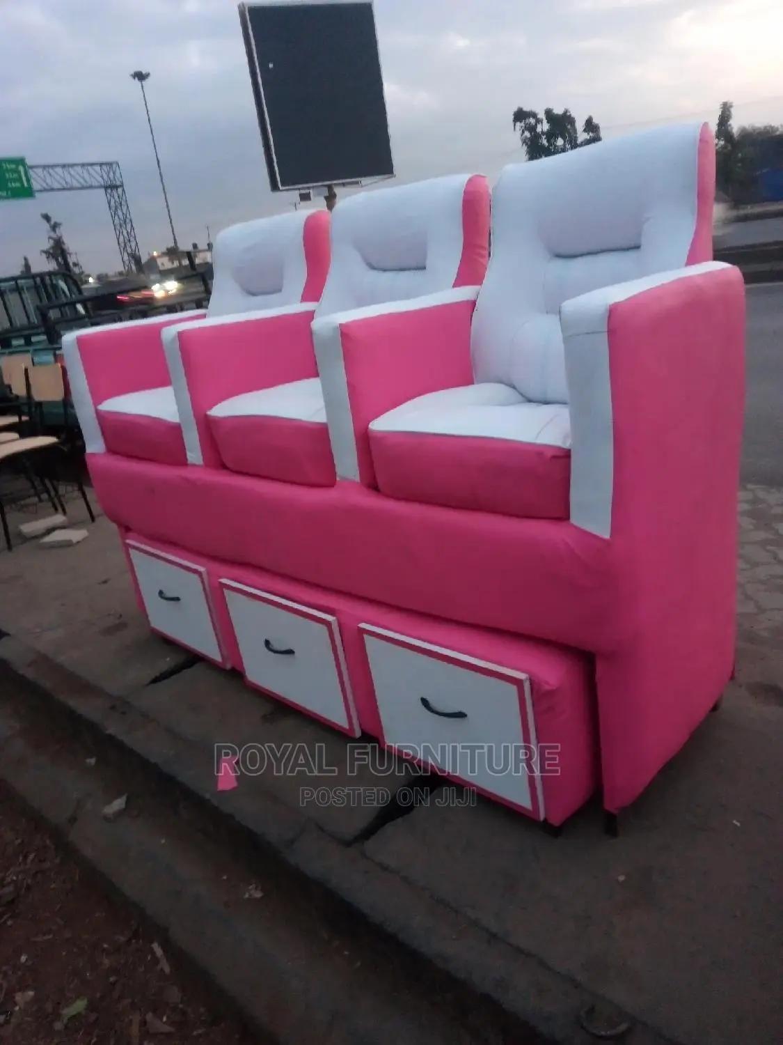 Nail Parlor Seats