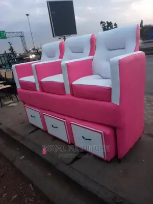 Nail Parlor Seats
