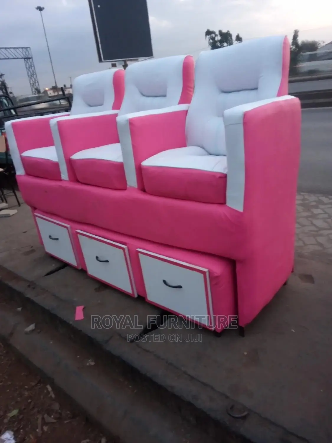 Nail Parlor Seats