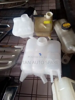 Coolant Bottles For Dualis