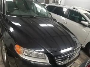 Volvo V70 2013 Black