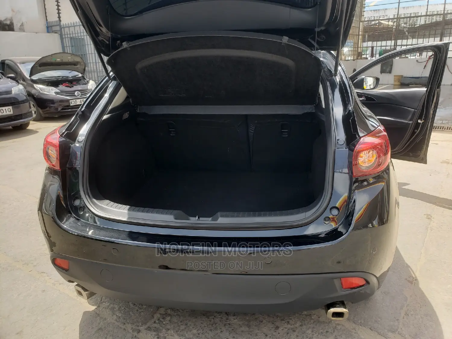 Mazda Axela 2015 Matt Black