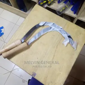 Wooden Handle Sickle 12"