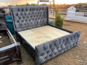 6/6 Tufted Bed