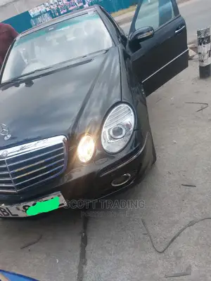 Mercedes-Benz W211 Front Windscreen 
