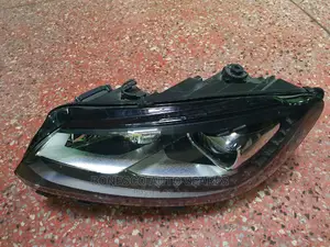 Volkswagen Touran 2012 -2014 Xenon Headlight Assembly
