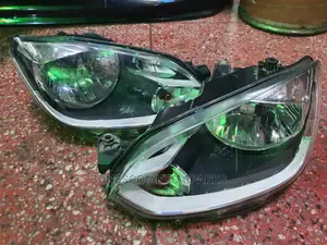 Volkswagen UP! Nonxenon Headlights
