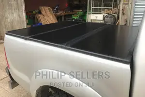 Toyota Hilux 05-15 Eagle Pro Fold Hard Tri
