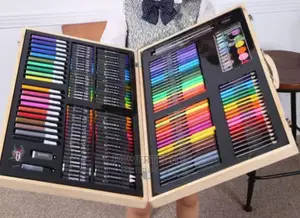 Wooden Art Set !;