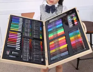Wooden Art Art Set.