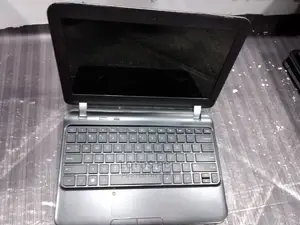 Laptop HP 3125 4GB Intel Celeron HDD 320GB