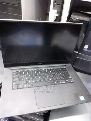 Laptop Dell Precision 15 5520 16GB Intel Core I7 SSD 512GB