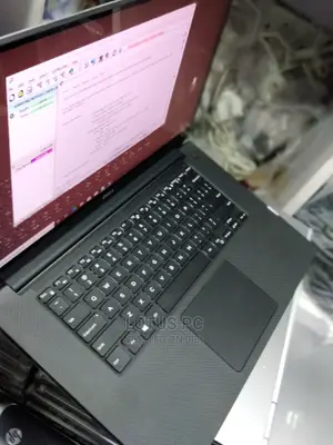 Laptop Dell Precision 15 5520 16GB Intel Core I7 SSD 512GB