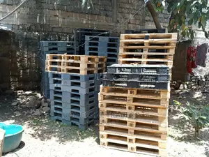 Pallets - Wooden Plastic Pallets