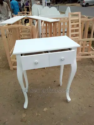Morden Console Table