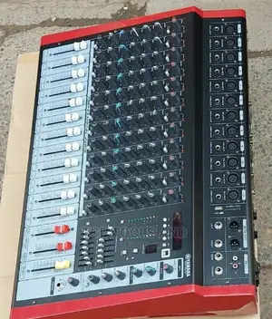 Max 12channel Music Mixer